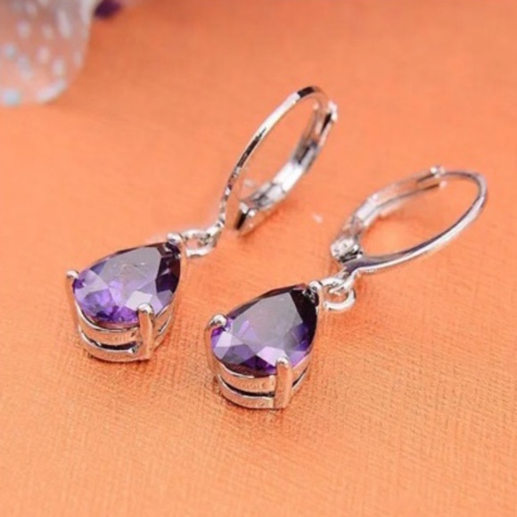 Jewelry - Silver Tear Shape Purple Amethyst Dangle Earrings